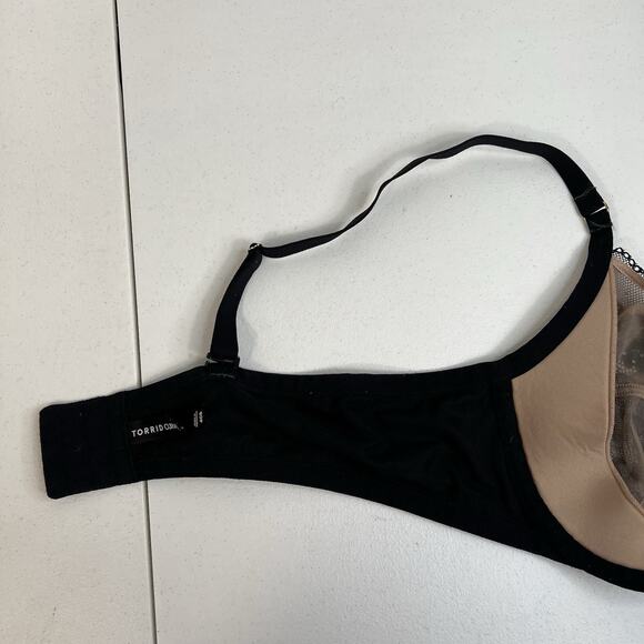 Torrid Curves Plus 40B Bra Plunge Unlined Mesh Lace Straight Back Multi-Way - Picture 11 of 15